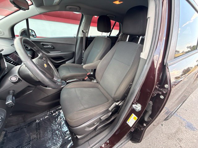 Used 2020 Chevrolet Trax LS FWD image 5