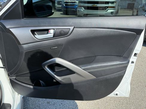 Used 2016 Hyundai Veloster Turbo image 28