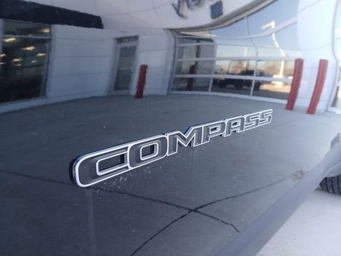 Used 2024 Jeep Compass Sport image 10