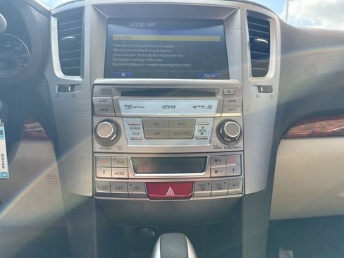 Used 2010 Subaru Outback 3.6R Limited image 14