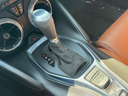 Used 2021 Chevrolet Camaro SS RWD image 16