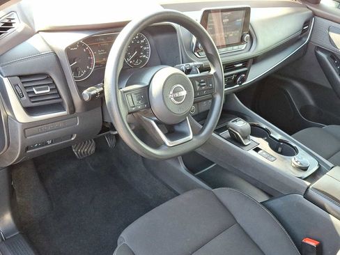 Used 2023 Nissan Rogue S image 16