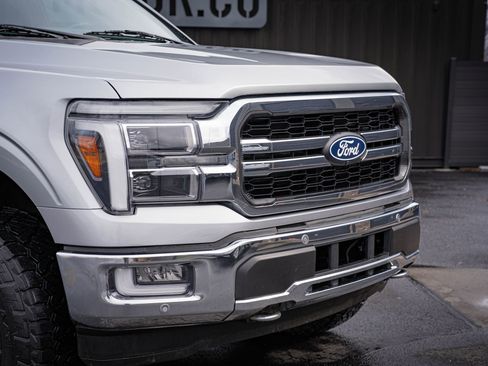 Used 2024 Ford F150 Lariat image 3