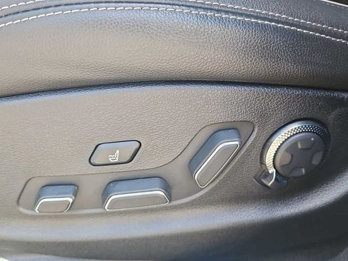 Used 2023 Genesis GV70 2.5T w/ Sport Prestige Package AWD/4WD image 14
