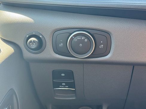 New 2025 Ford Transit 250 Low Roof image 22