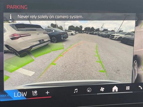 Used 2026 BMW X5 sDrive40i w/ Premium Package image 12