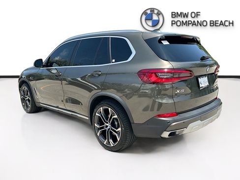 Used 2023 BMW X5 xDrive40i w/ Premium Package AWD/4WD image 5
