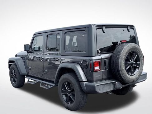 Used 2022 Jeep Wrangler Unlimited Sport AWD/4WD image 9