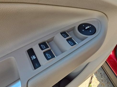 Used 2014 Ford Escape SE w/ Equipment Group 201A AWD/4WD image 22