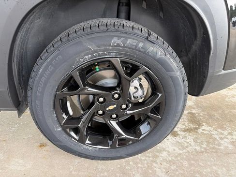 Used 2026 Chevrolet Trax LT FWD image 21