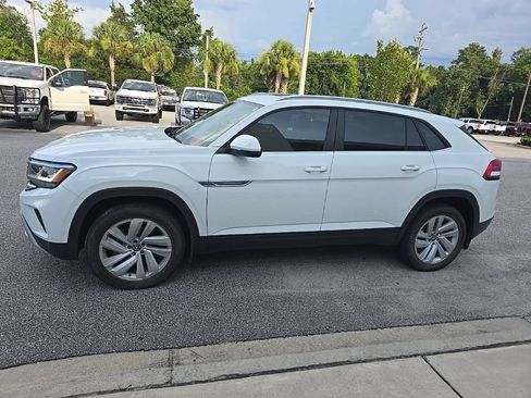 Used 2021 Volkswagen Atlas Cross Sport SE FWD image 5