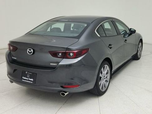 Used 2024 MAZDA MAZDA3 s FWD image 5