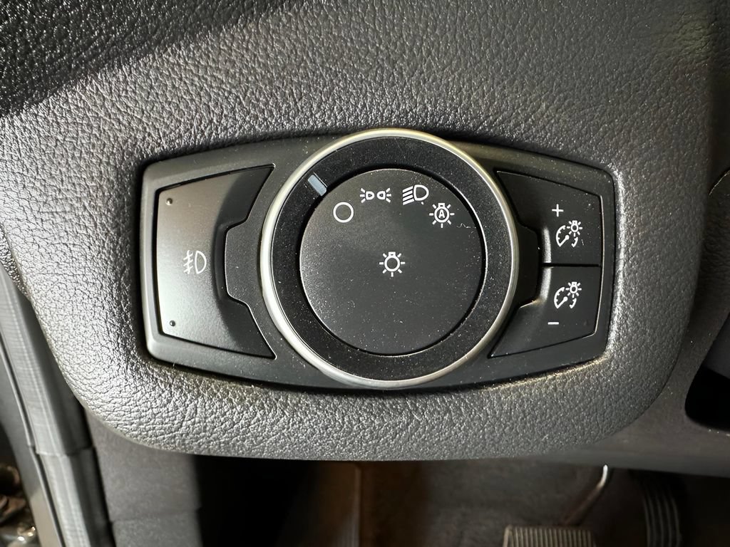 Used 2016 Ford Escape SE FWD image 13