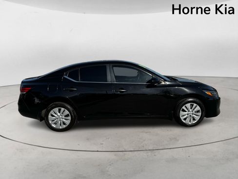 Used 2024 Nissan Sentra S image 3
