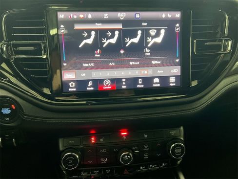 Used 2022 Dodge Durango GT image 16