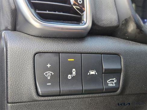 Used 2020 Kia Sportage EX w/ EX Technology Package image 34