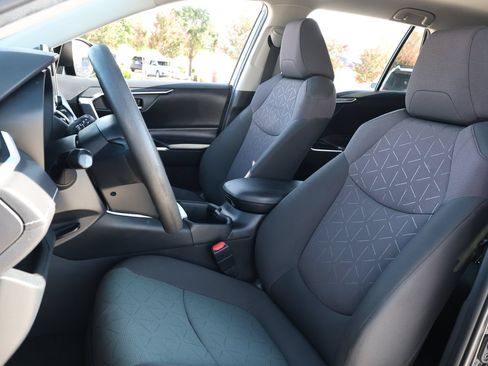 Used 2023 Toyota RAV4 XLE FWD image 26
