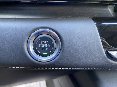 Used 2024 Cadillac Escalade V w/ LPO, ONYX Package image 29