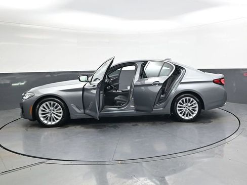 Used 2023 BMW 530i xDrive image 38