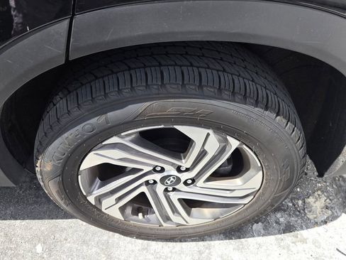 Used 2023 Hyundai Santa Fe SE w/ Cargo Package FWD image 6