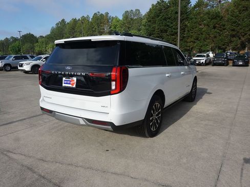 Used 2025 Ford Expedition Max Platinum AWD/4WD image 23