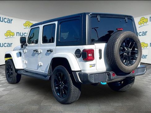 Used 2023 Jeep Wrangler Unlimited Sahara w/ Cold Weather Group AWD/4WD image 4