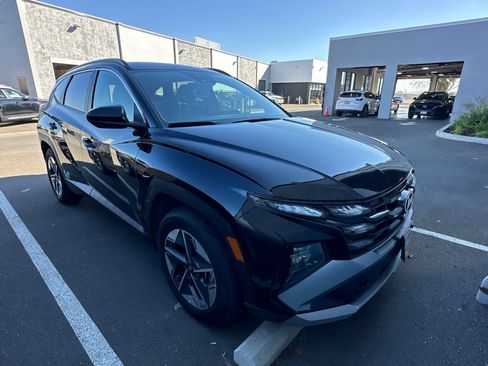 Used 2025 Hyundai Tucson SEL image 2