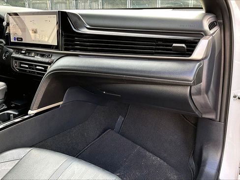 Used 2026 Toyota Camry XSE image 15