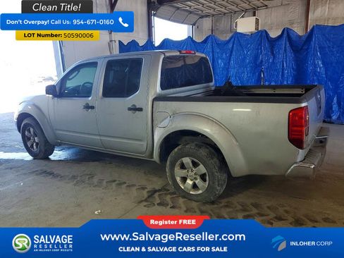 Used 2010 Nissan Frontier SE image 3