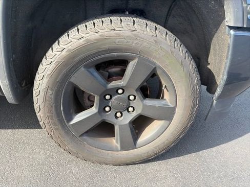 Used 2019 GMC Sierra 1500 Limited w/ Elevation Edition AWD/4WD image 2