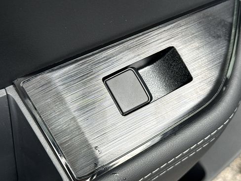 New 2026 Nissan Rogue SV AWD/4WD image 30