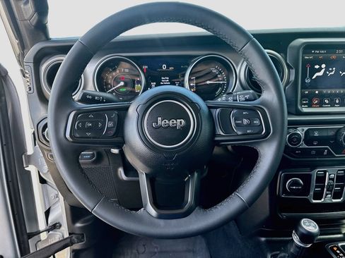 Used 2023 Jeep Wrangler Unlimited w/ 8.4" Radio Group AWD/4WD image 12