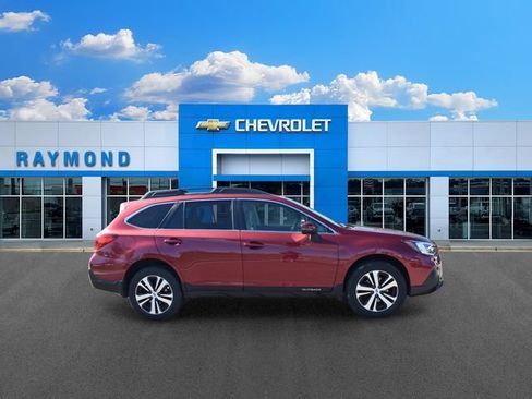Used 2018 Subaru Outback 2.5i Limited AWD/4WD image 2