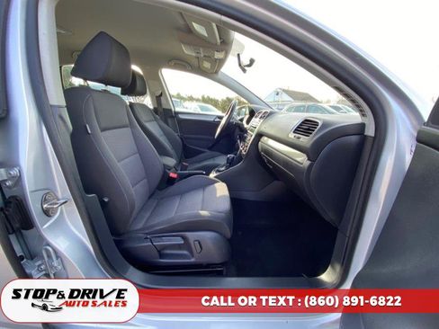 Used 2013 Volkswagen Golf 4-Door image 15