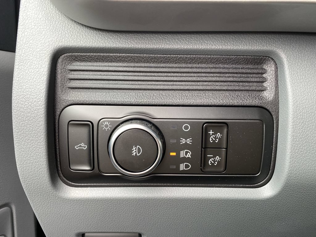 New 2025 Ford F350 XL w/ 360-Degree Camera Package RWD image 18