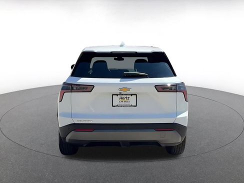 Used 2025 Chevrolet Equinox LT FWD image 12
