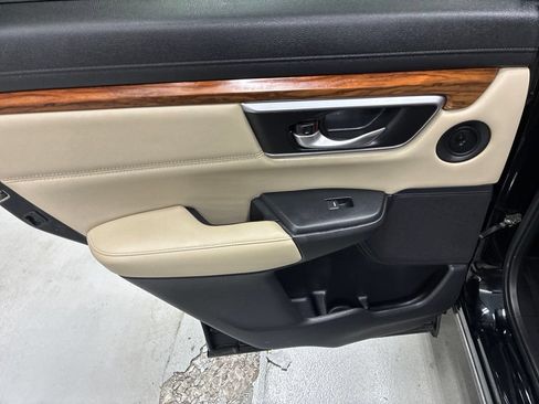 Used 2017 Honda CR-V Touring image 31