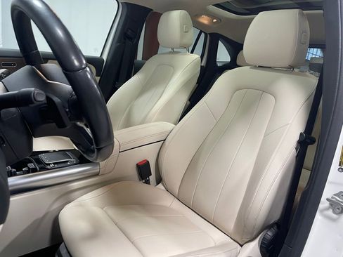 Used 2022 Mercedes-Benz GLA 250 4MATIC image 22