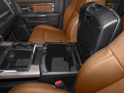 Used 2014 RAM 2500 Laramie w/ Cold Weather Group image 17