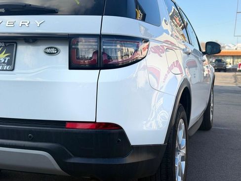 Used 2022 Land Rover Discovery Sport S image 11