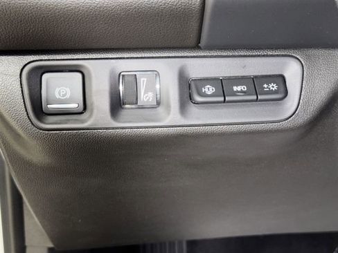 Used 2022 GMC Acadia AT4 w/ Technology Package image 36