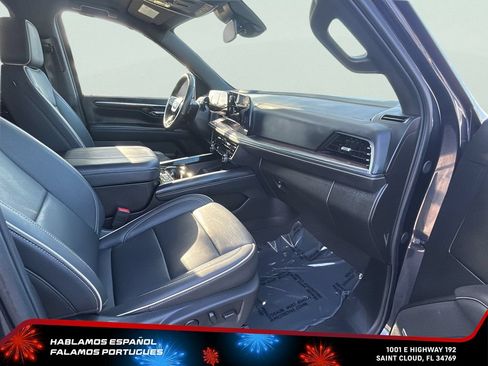 Certified 2025 Chevrolet Suburban Premier RWD image 35