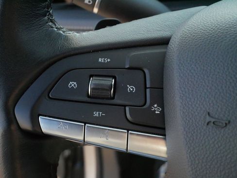 Used 2025 Cadillac XT4 Premium Luxury image 25