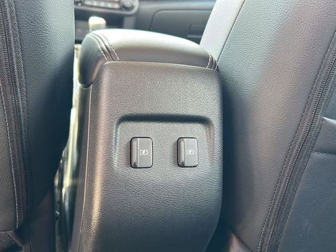 Used 2023 Nissan Kicks SR w/ SR Premium Package FWD image 22