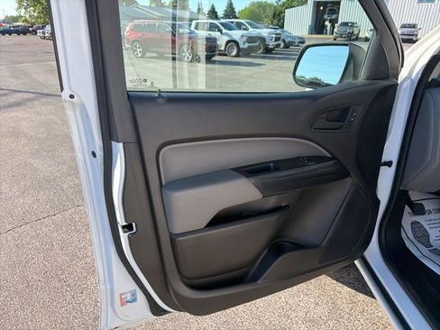 Used 2015 GMC Canyon 4x4 Extended Cab w/ Convenience Package image 24