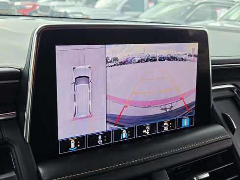 Used 2021 GMC Yukon SLT w/ Rear Media and Nav Package AWD/4WD image 23