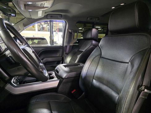 Used 2017 Chevrolet Silverado 1500 LTZ Z71 w/ Midnight Edition AWD/4WD image 26