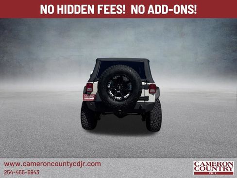 Used 2017 Jeep Wrangler Unlimited Rubicon w/ Cold Weather Group AWD/4WD image 4