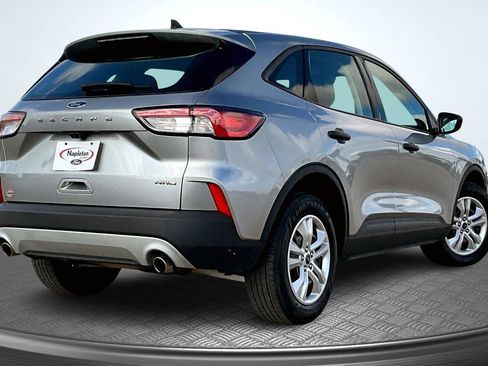 Used 2022 Ford Escape S image 2