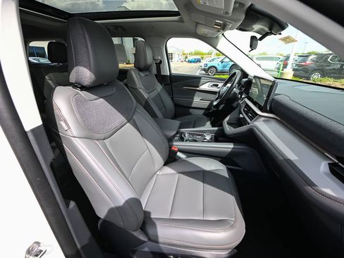 New 2026 Ford Explorer Active w/ Active Comfort Package AWD/4WD image 24